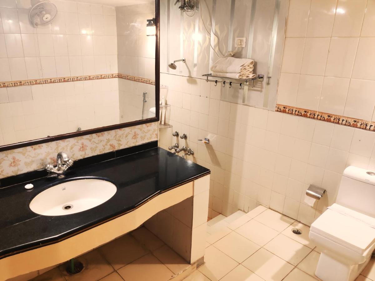 Hotel Bamboo Castle Τζαϊπούρ Εξωτερικό φωτογραφία