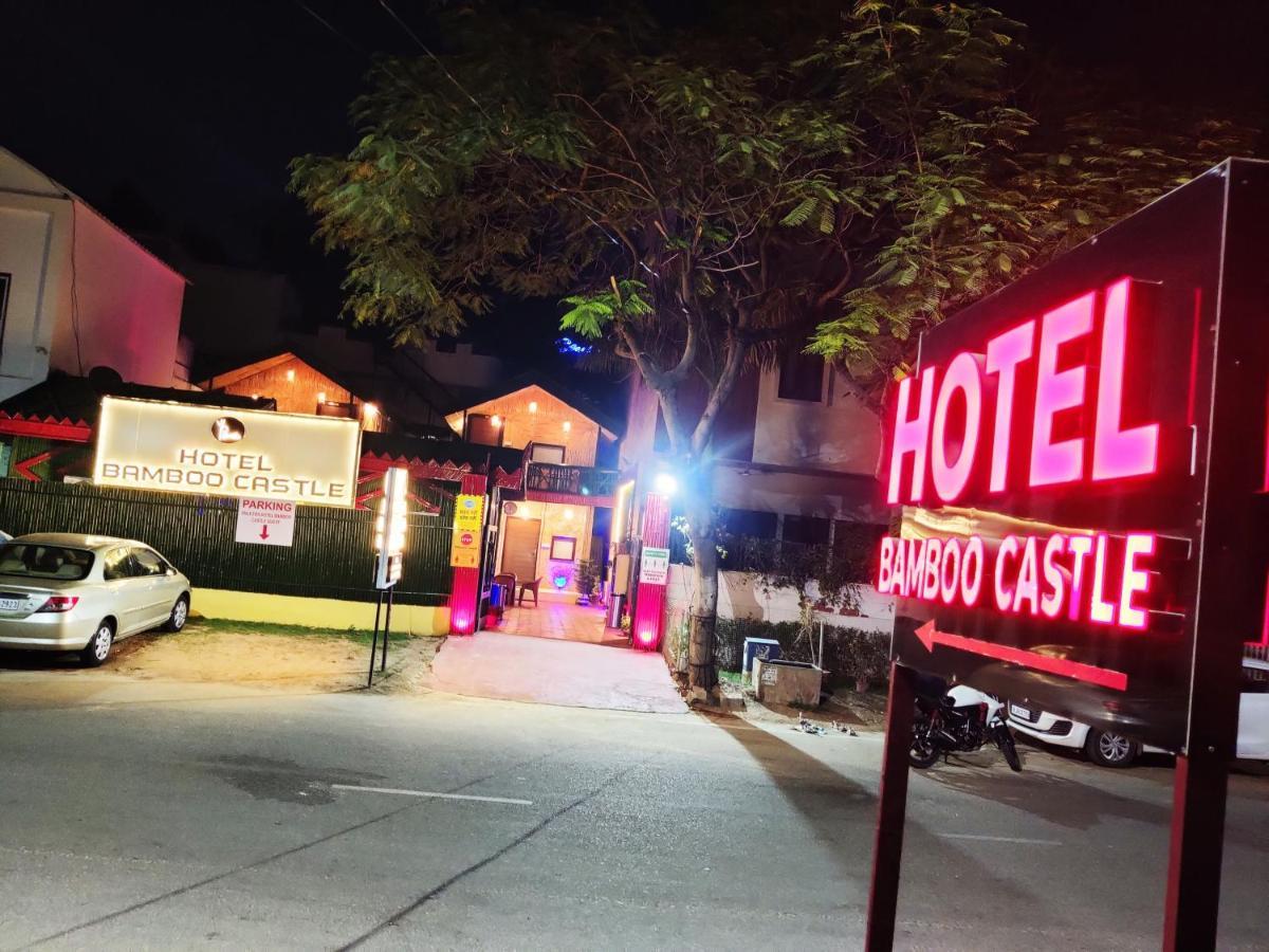 Hotel Bamboo Castle Τζαϊπούρ Εξωτερικό φωτογραφία