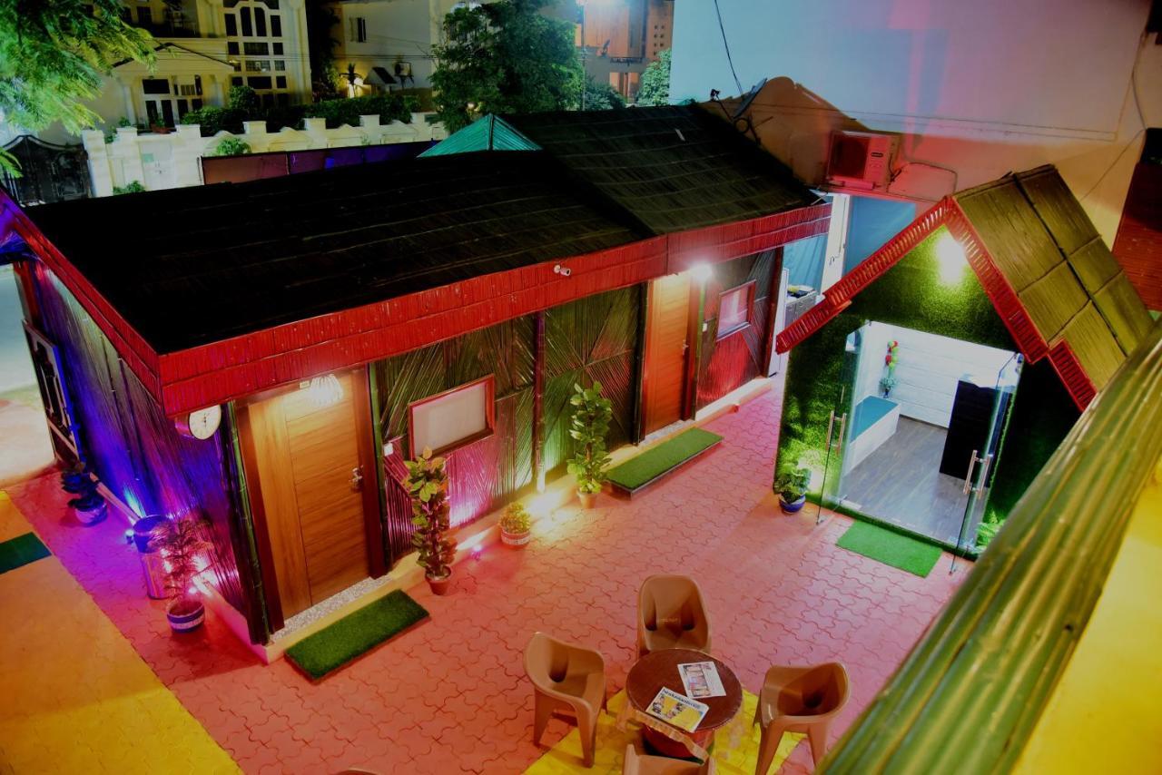 Hotel Bamboo Castle Τζαϊπούρ Εξωτερικό φωτογραφία